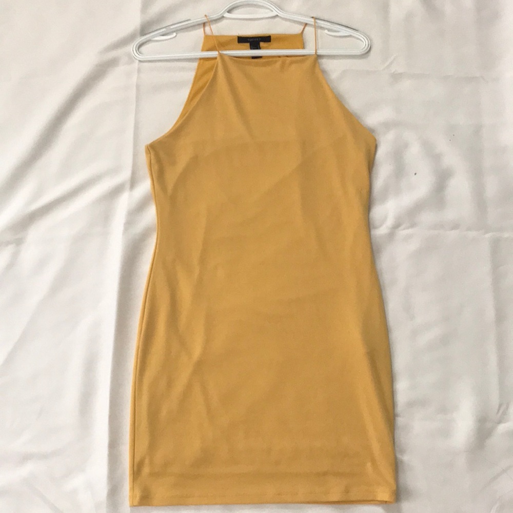 YELLOW STRAP LONG DRESS ( SIZE MEDIUM )